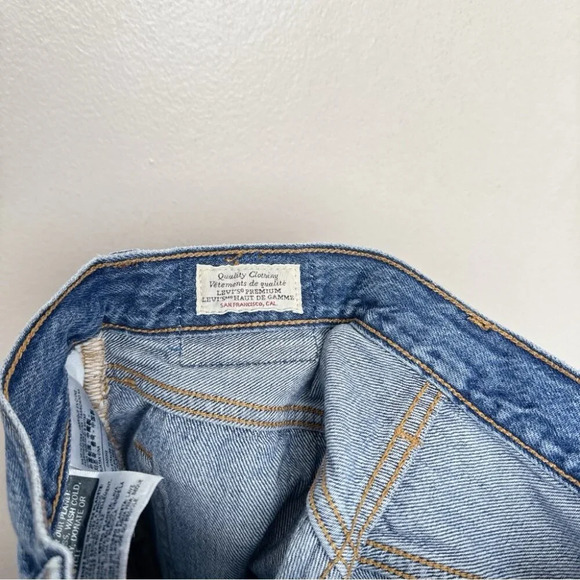 Levi's Womens 25 Skinny 501 Button Fly Medium Wash Jeans - Picture 9 of 16